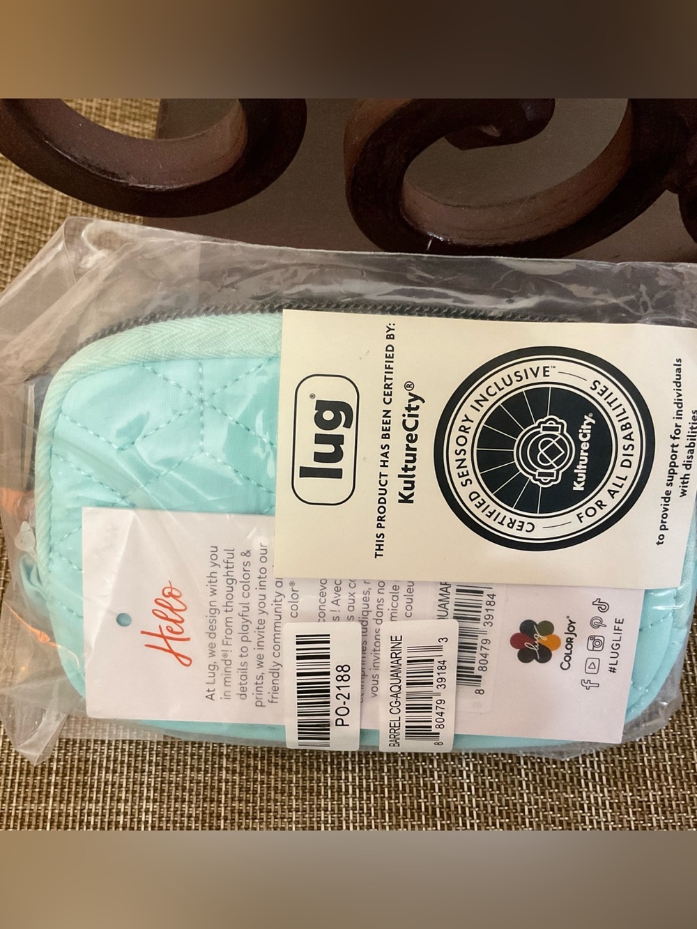 Lug Barrel CloudGo Zip Wallet. Aquamarine. NWT - Picture 5 of 8